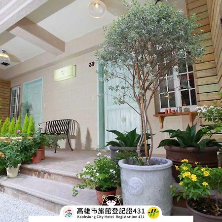 Backpacker 41 Hostel - Гаосюн Экстерьер фото